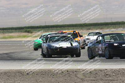 media/Jun-01-2024-CalClub SCCA (Sat) [[0aa0dc4a91]]/Group 3/Qualifying/